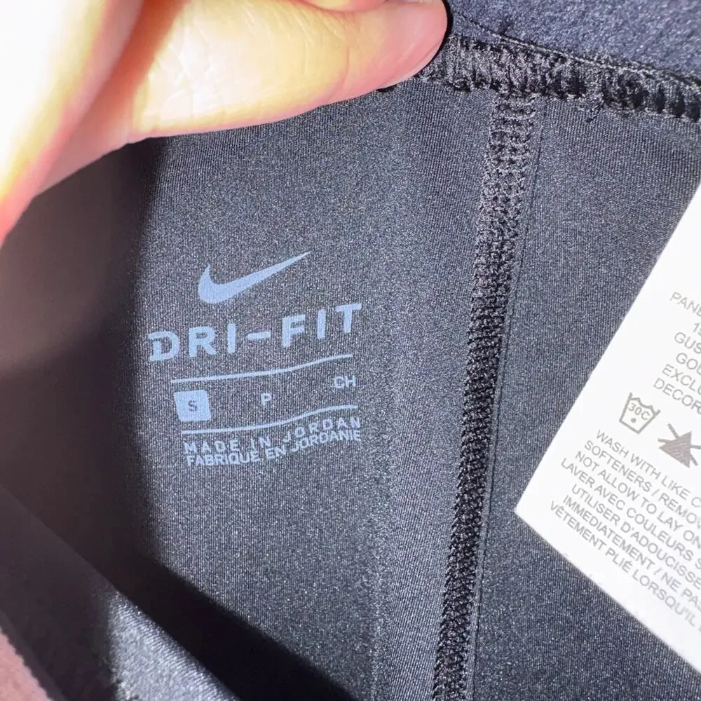 Nike Pro Mesh Logo Crop Training Tights AO9972 Black/White Womens Small
